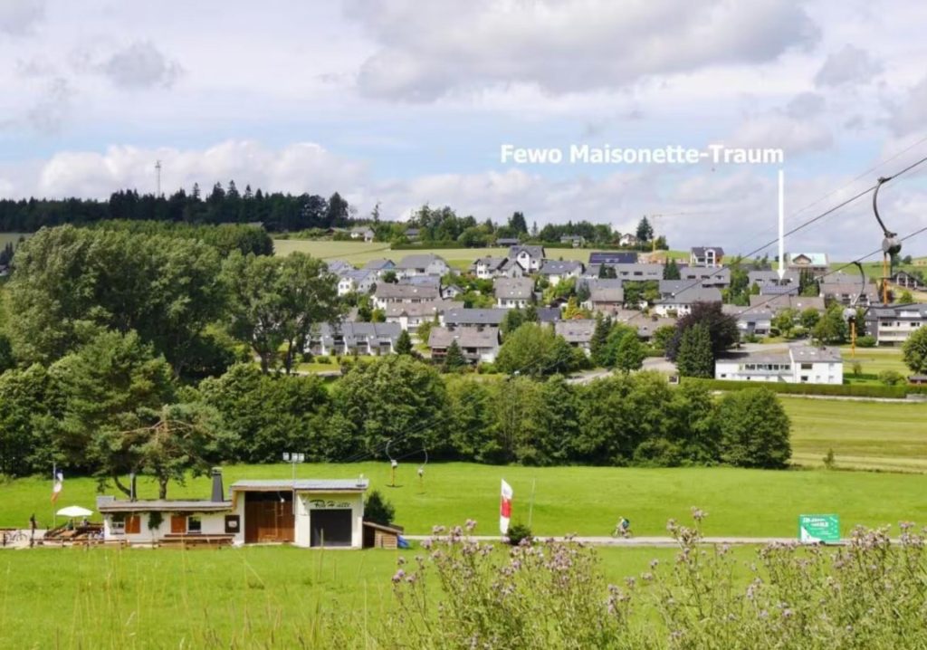 Siedlung am Scheppelnnberg mit Fewo Maisonette-Traum und Skilift Kahle Pön